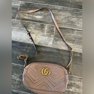 Gucci GG Marmont Camera Calfskin
Crossbody Chain Shoulder Bag